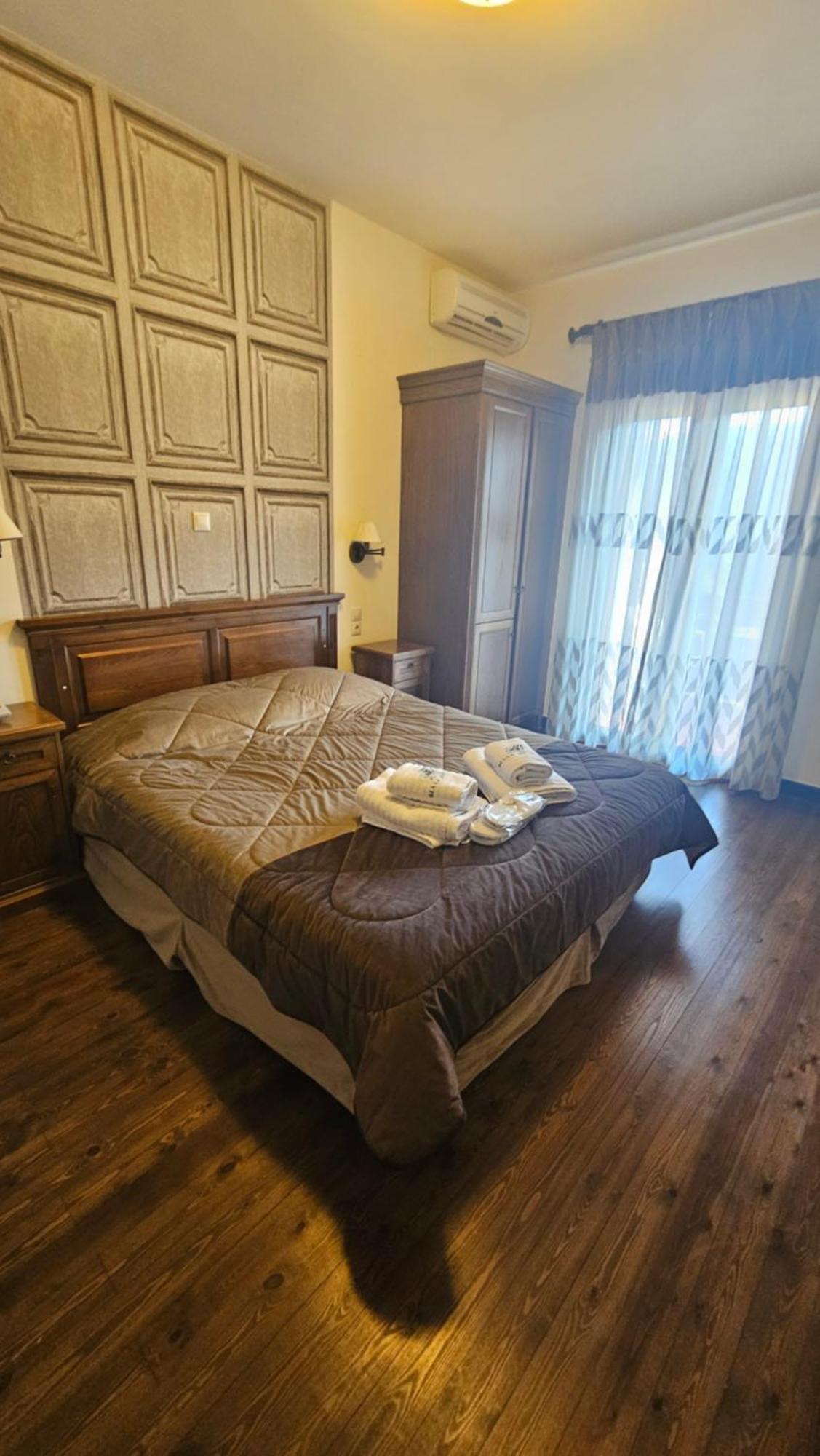 Villa Virginia Hotel Voutiron Ngoại thất bức ảnh