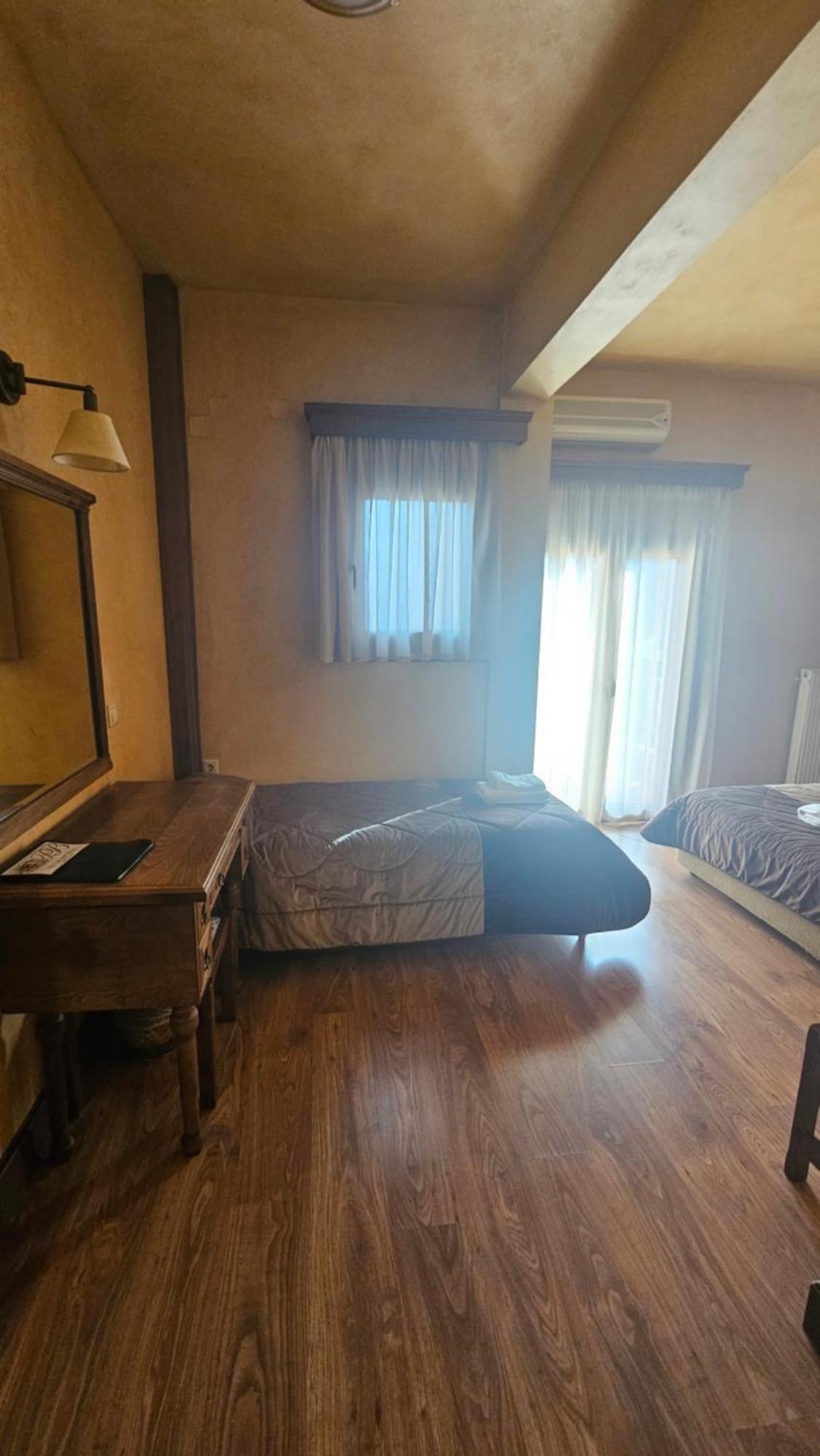 Villa Virginia Hotel Voutiron Ngoại thất bức ảnh