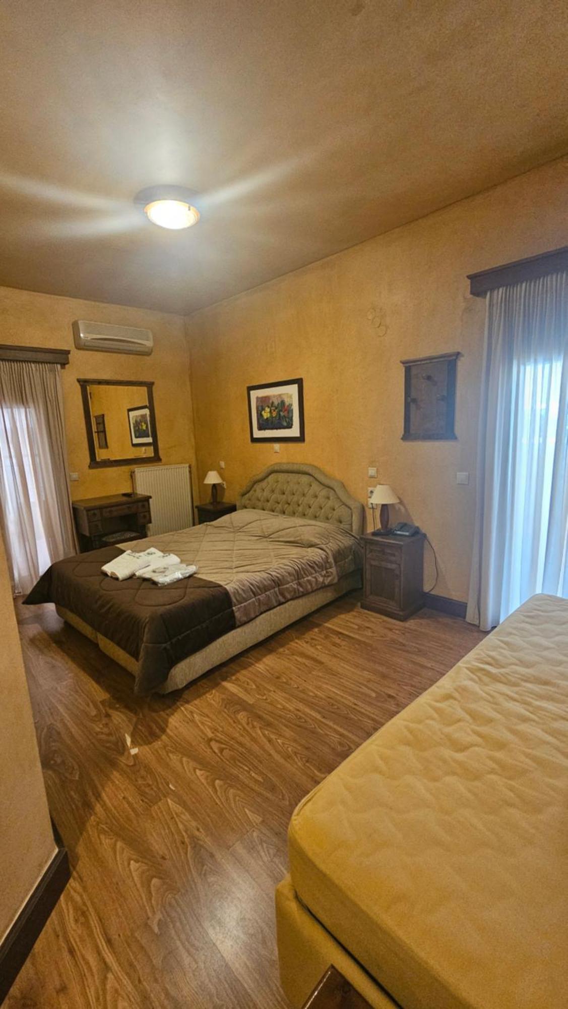 Villa Virginia Hotel Voutiron Ngoại thất bức ảnh